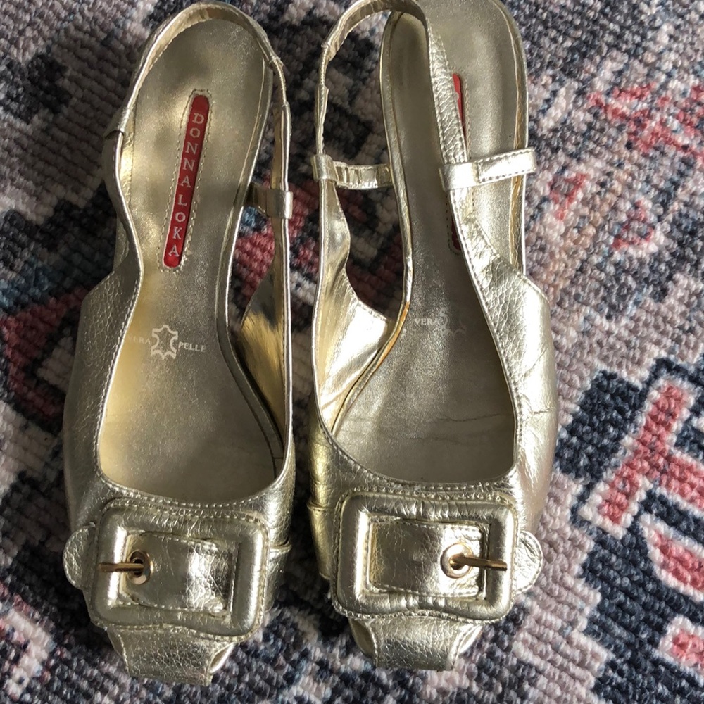 Donna Loka Leather shoes  size7 purchased in Italy